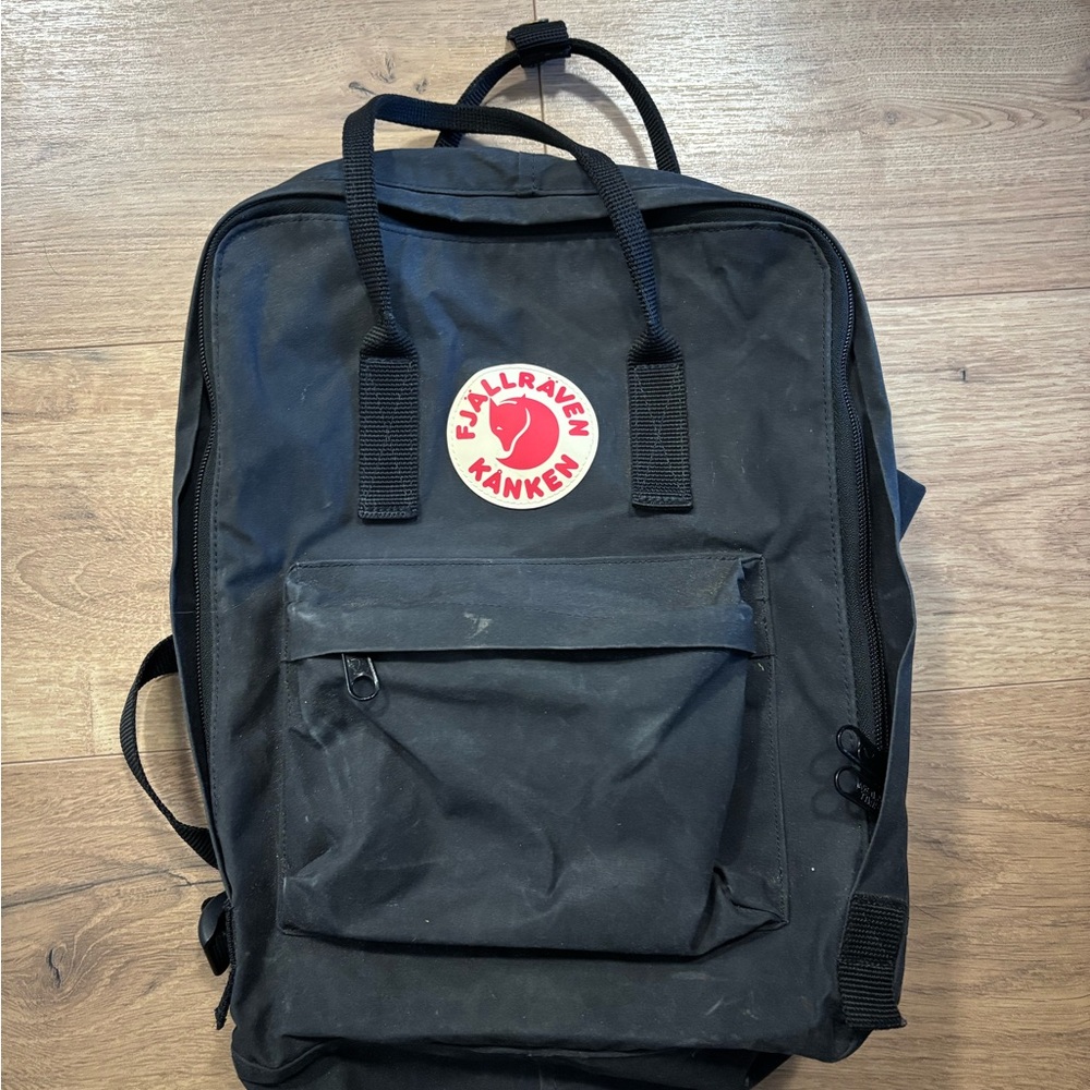 Fjallraven Kånken Black Backpack